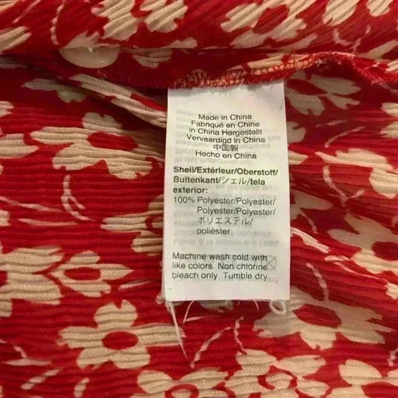 Madewell Crinkle Button Back Tie Tee in Full Bloom. Size Medium. Preowned. - Picture 8 of 8